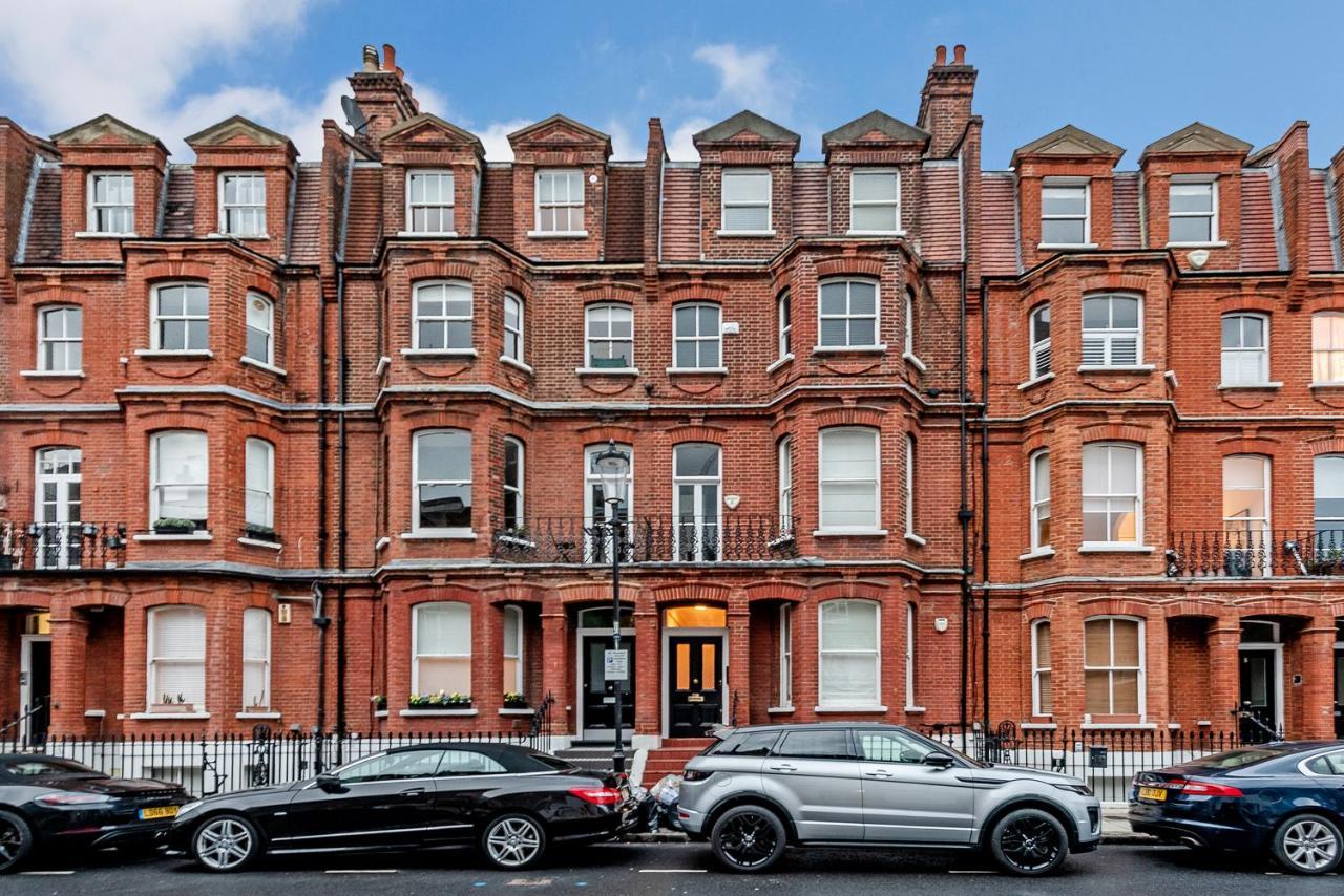Lovely 2 Bedroom Flat In The Heart Of Chelsea Лондон Екстериор снимка