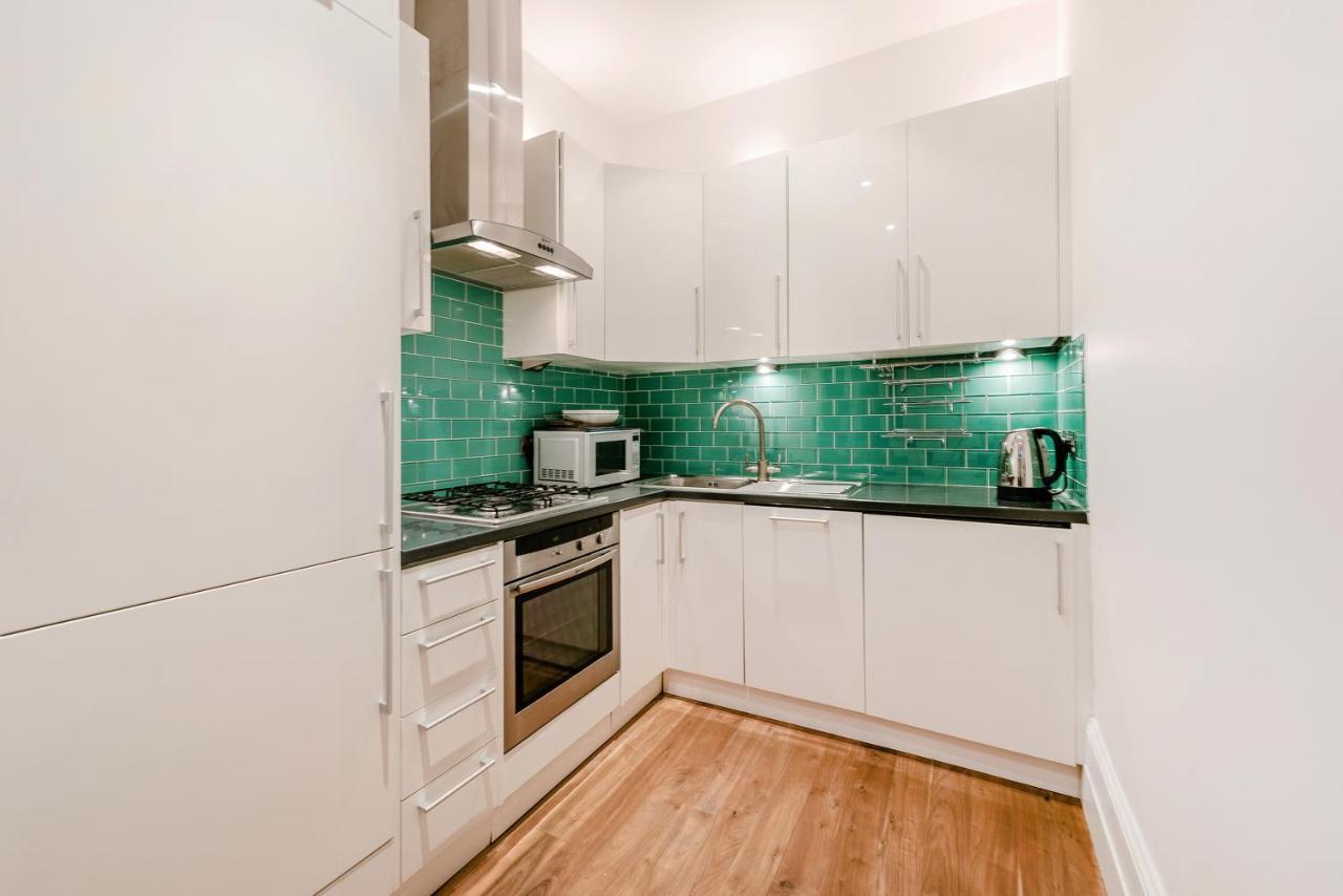 Lovely 2 Bedroom Flat In The Heart Of Chelsea Лондон Екстериор снимка